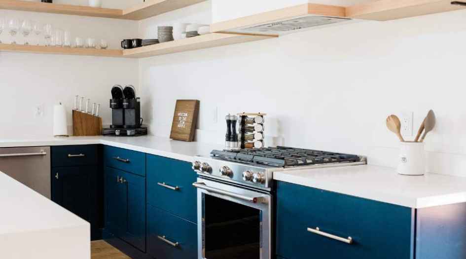 Leo-Eminence-Gallery-Kitchen